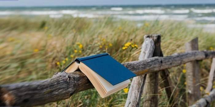 Le 20 décembre nous lançons 'Autour des livres' !