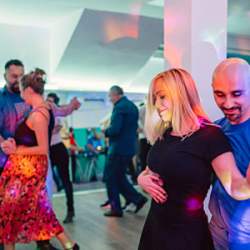 Venez danser la Salsa !